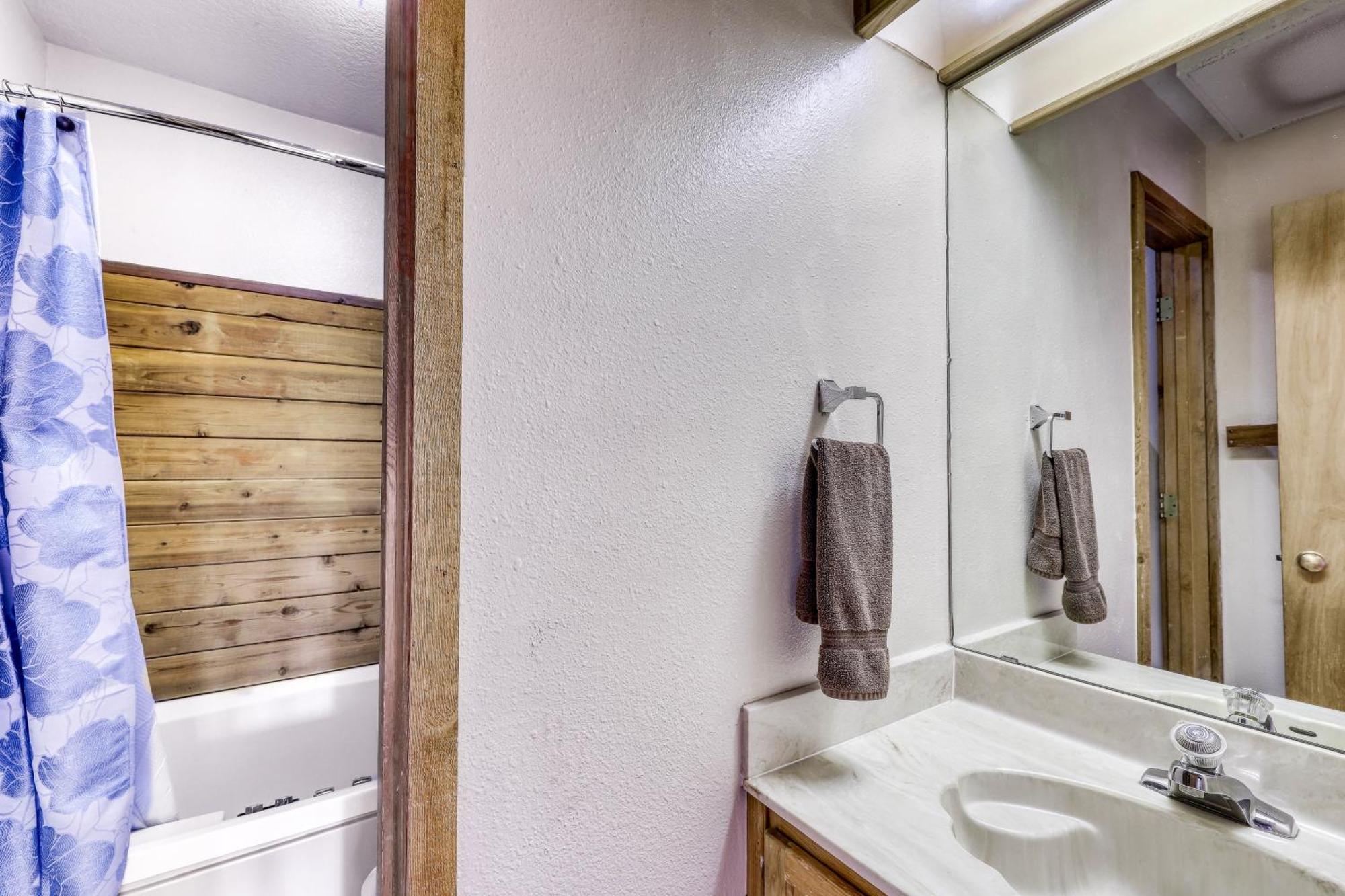 Lift Condos Angel Fire Room photo