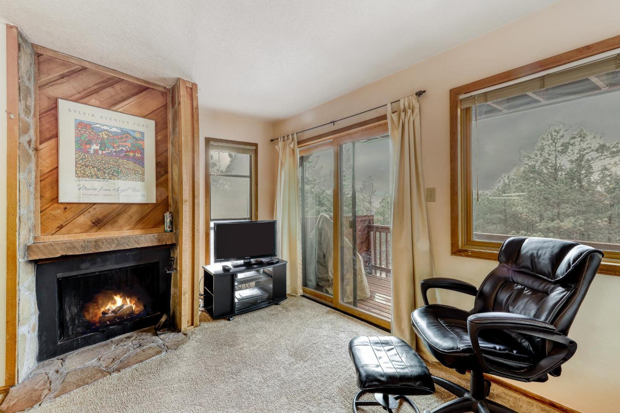 Lift Condos Angel Fire Room photo